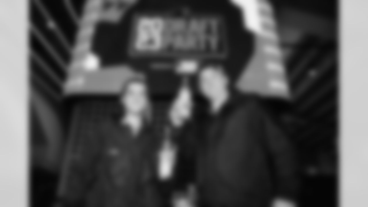 230427 Draft Party-70