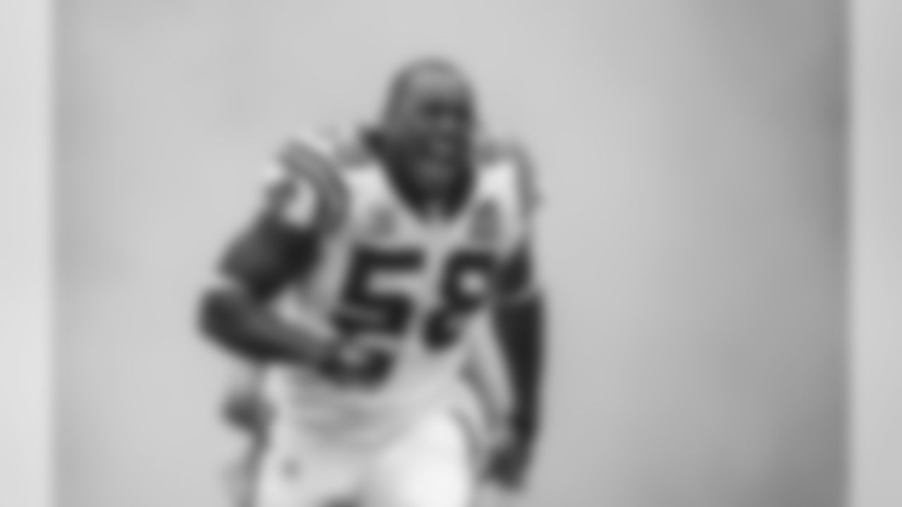 LB Thomas Davis
