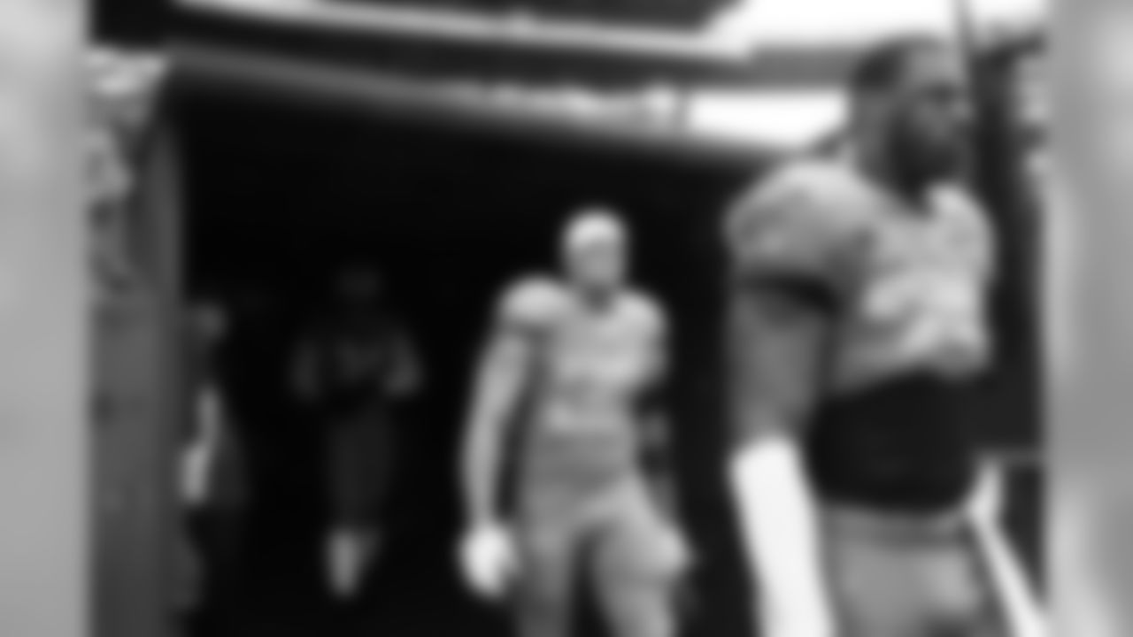 DE Greg Hardy
