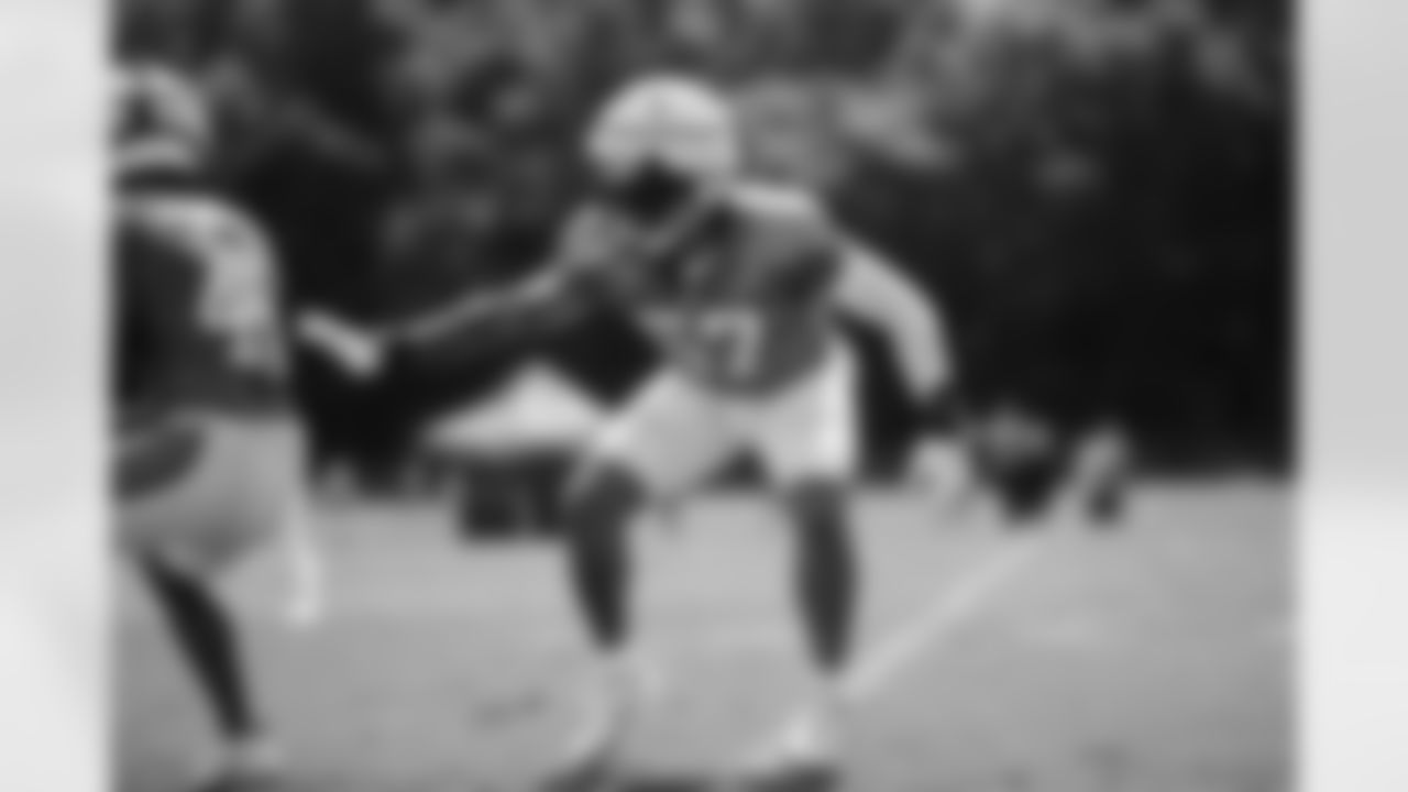 OLB - 57 - Damien Wilson