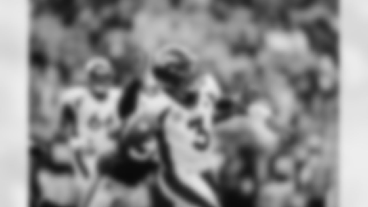 221127 Panthers vs Broncos-609