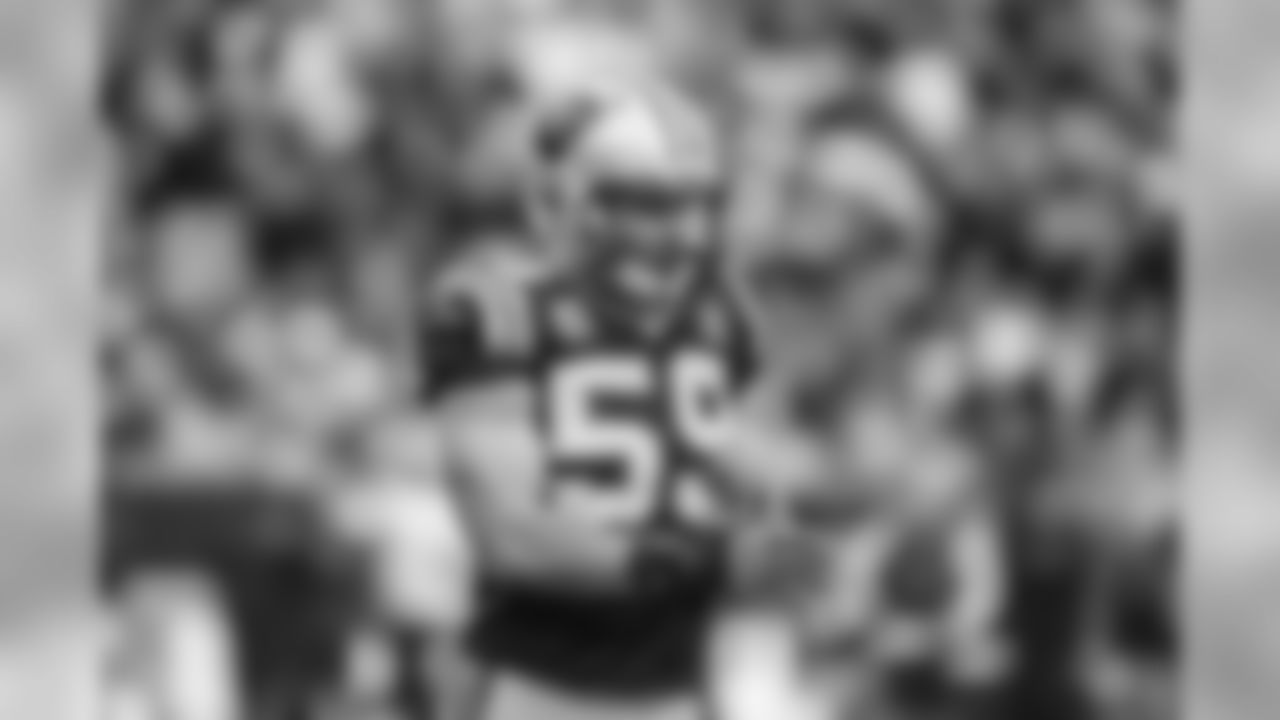 LB Luke Kuechly