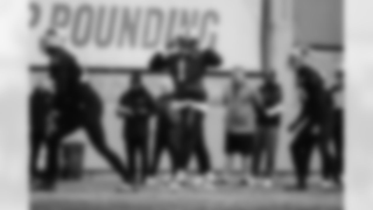DX3_8748