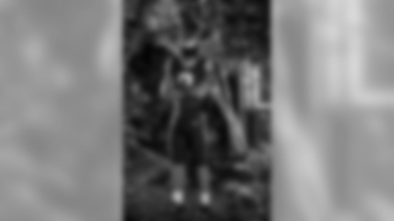 BlackUniforms_94