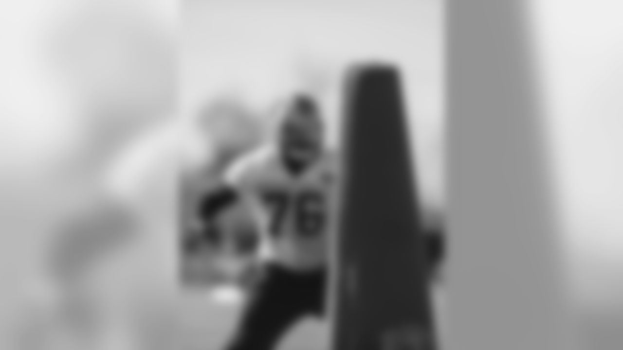 DE Greg Hardy