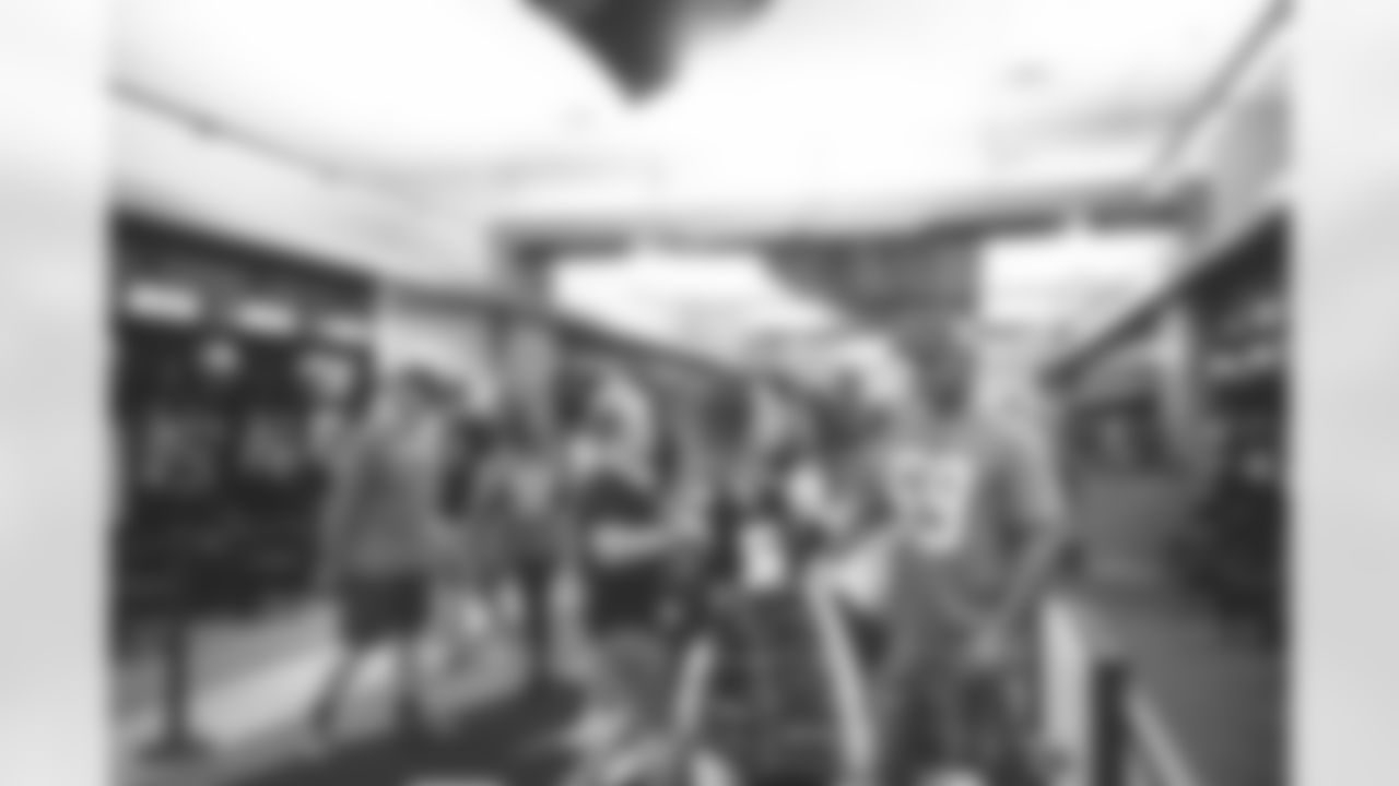 19042DraftParty_289