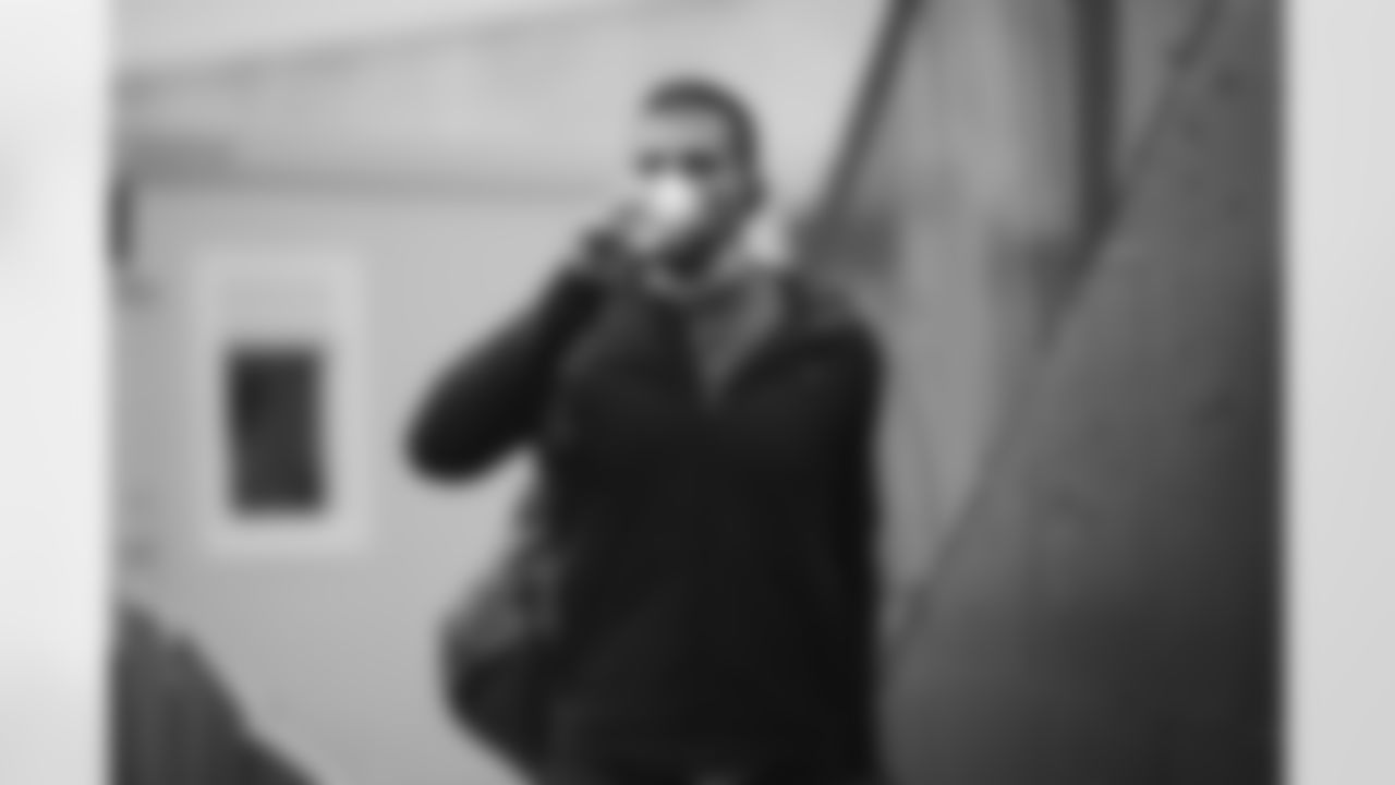 E_1D3_9759