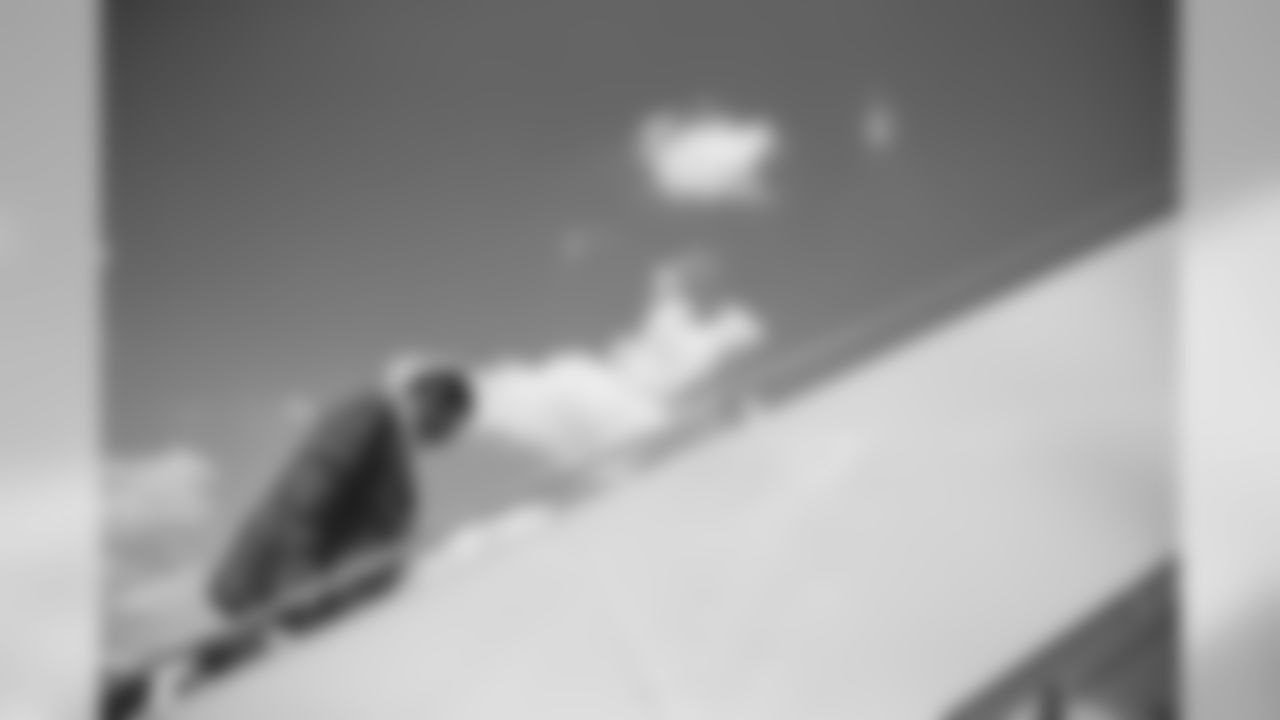 E_1D2_9760