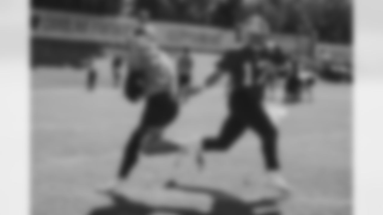 DX3_8074