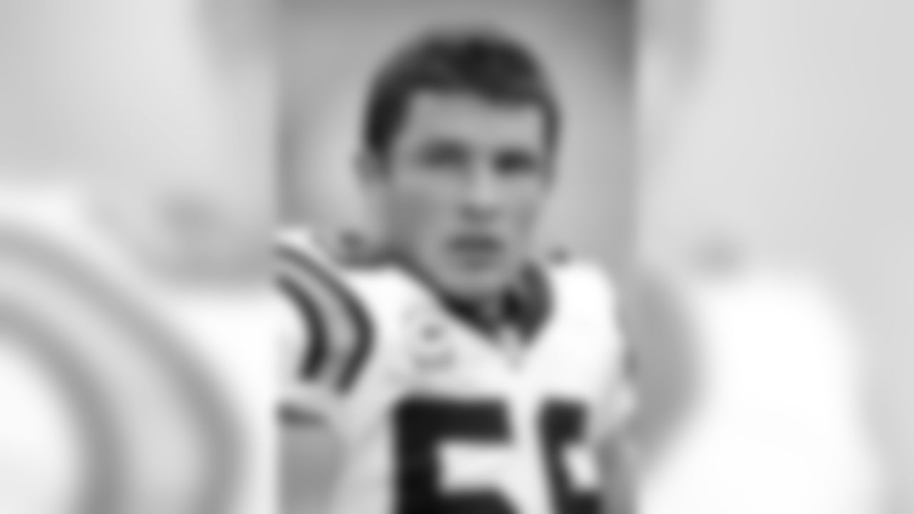 LB Luke Kuechly