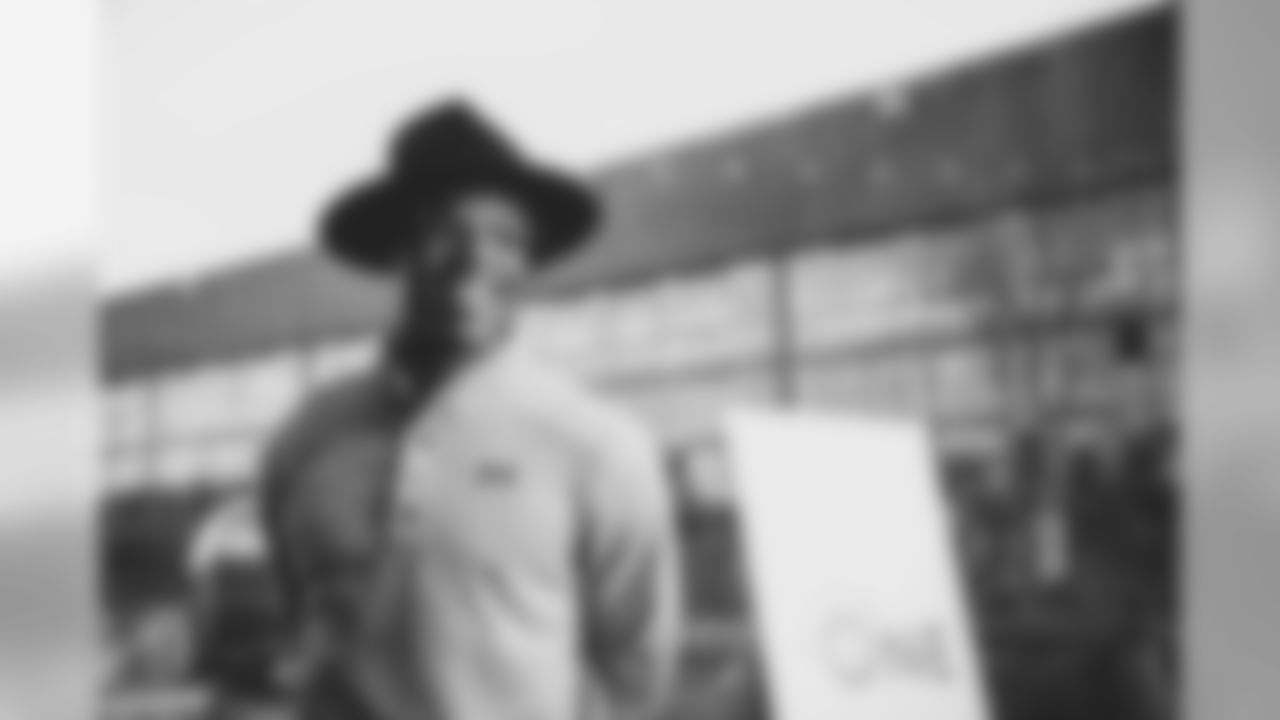 190312CamNewton_UnitedAs1_07