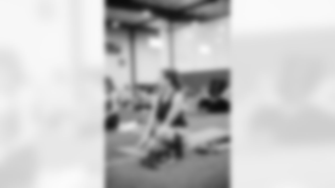 230419 InspiHER Yoga -097
