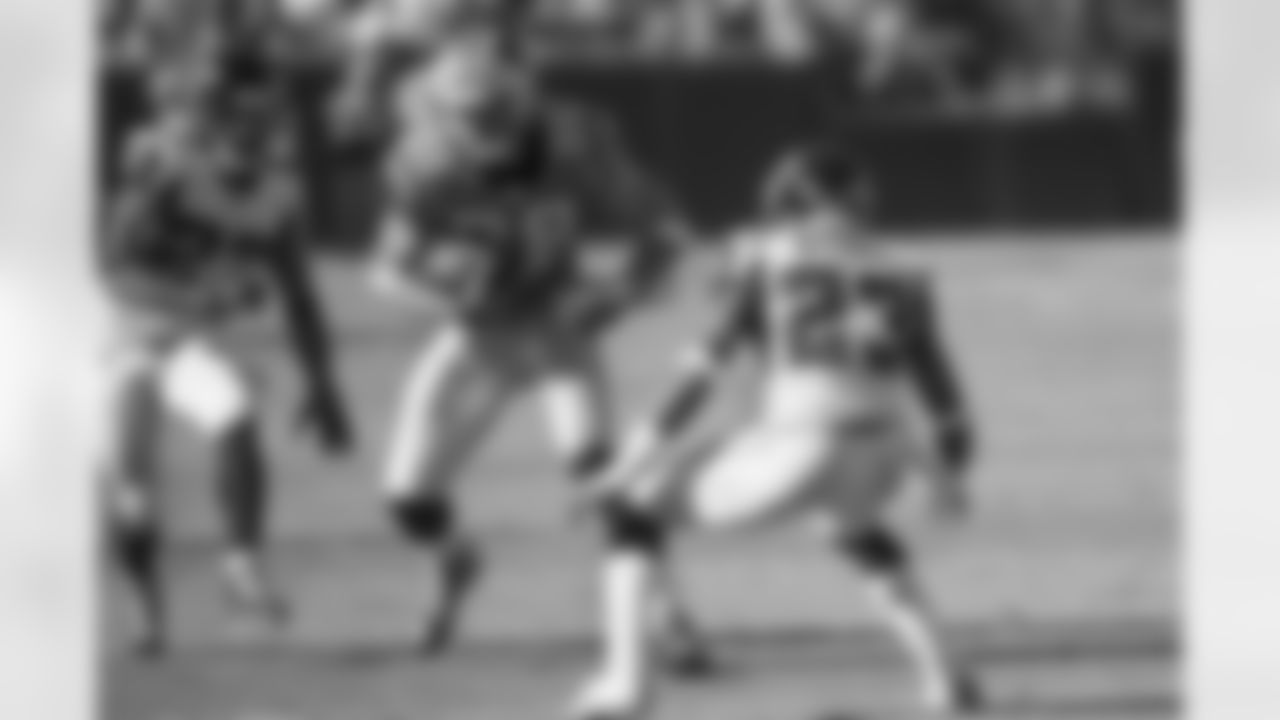 TE Greg Olsen