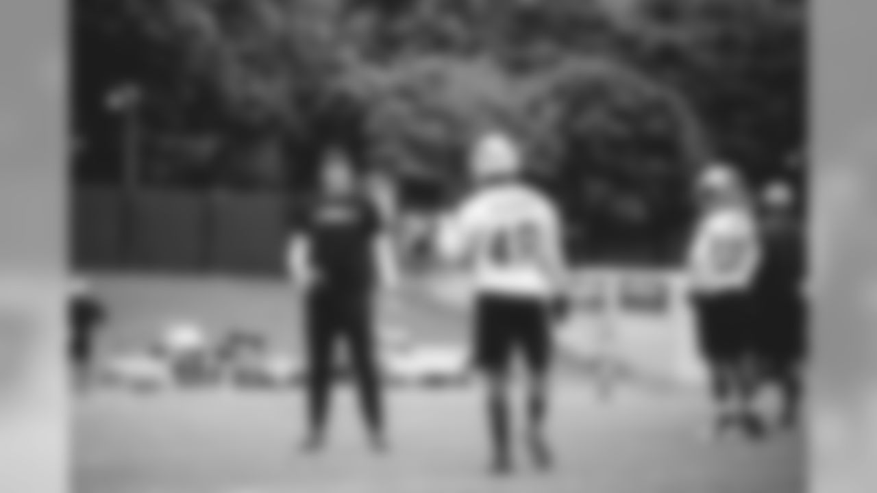 E_1D2_3890