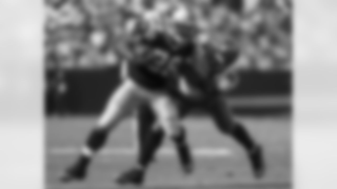 RB Jonathan Stewart