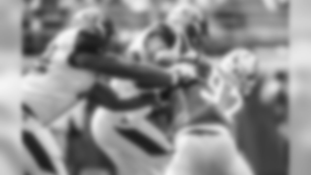 DE Mario Addison