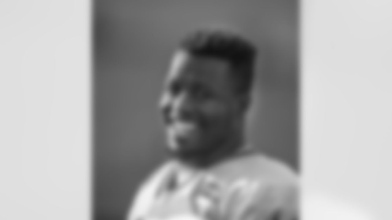 RB Jonathan Stewart