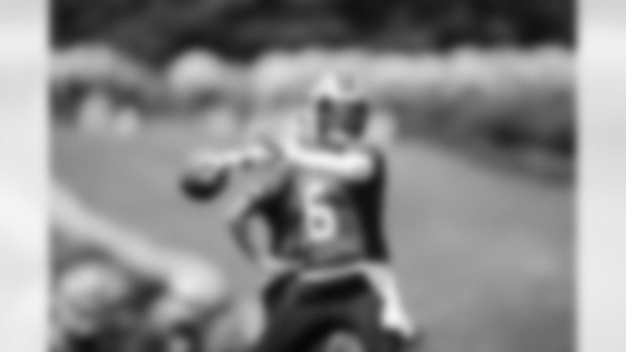 QB Baker Mayfield