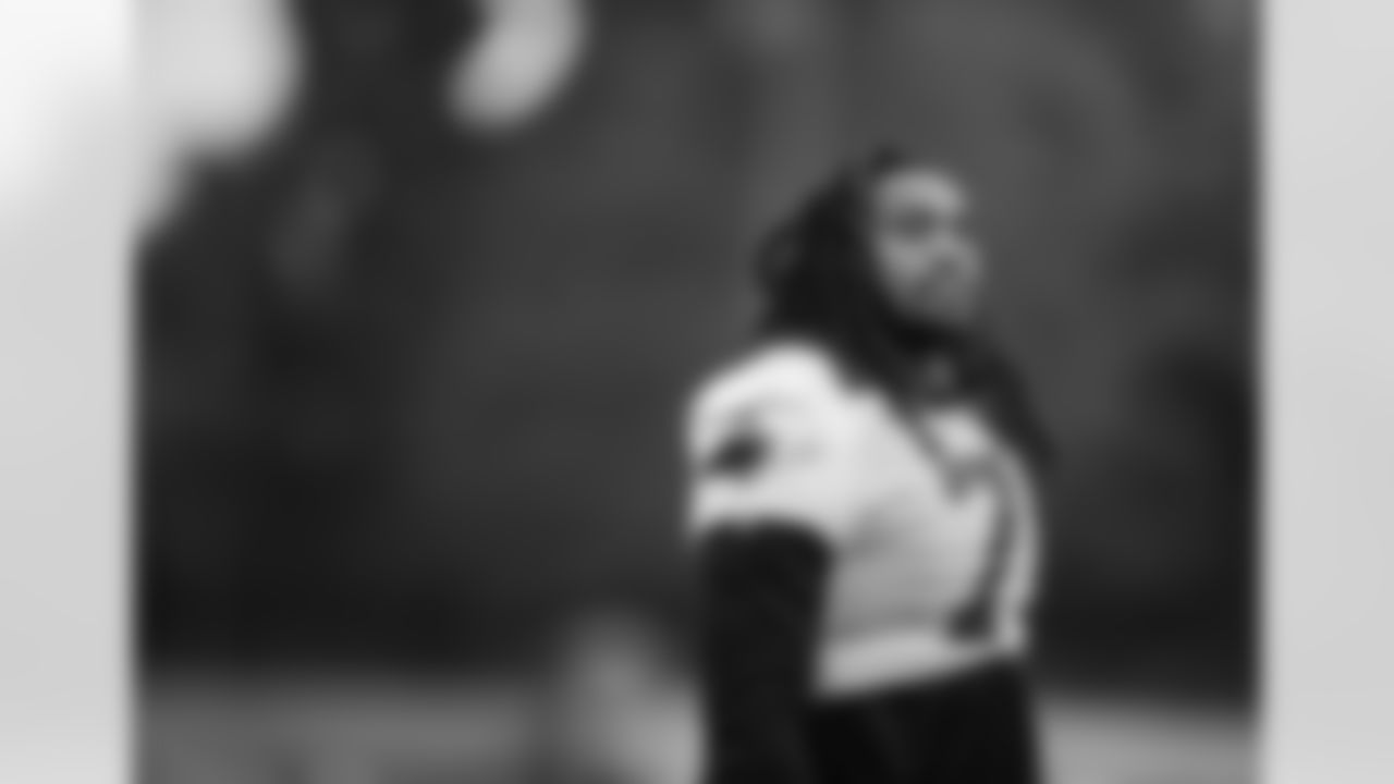 LB - 7 - Shaq Thompson