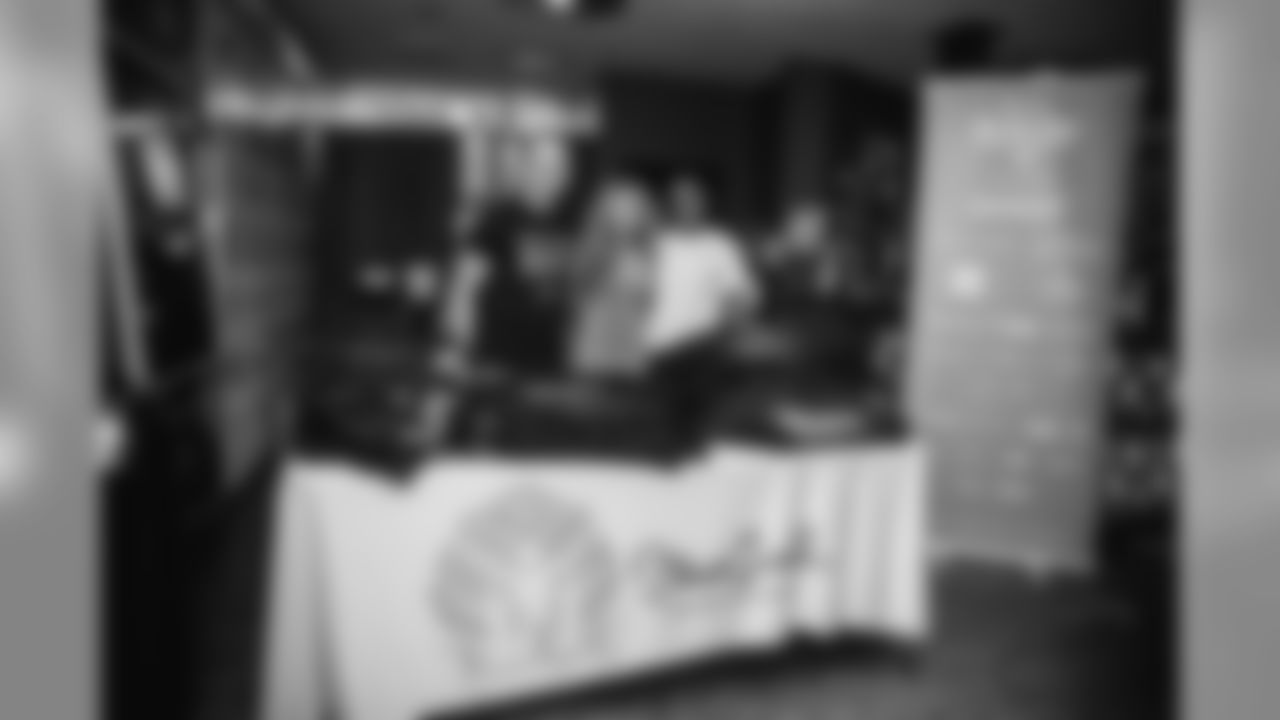 E_1D2_0358