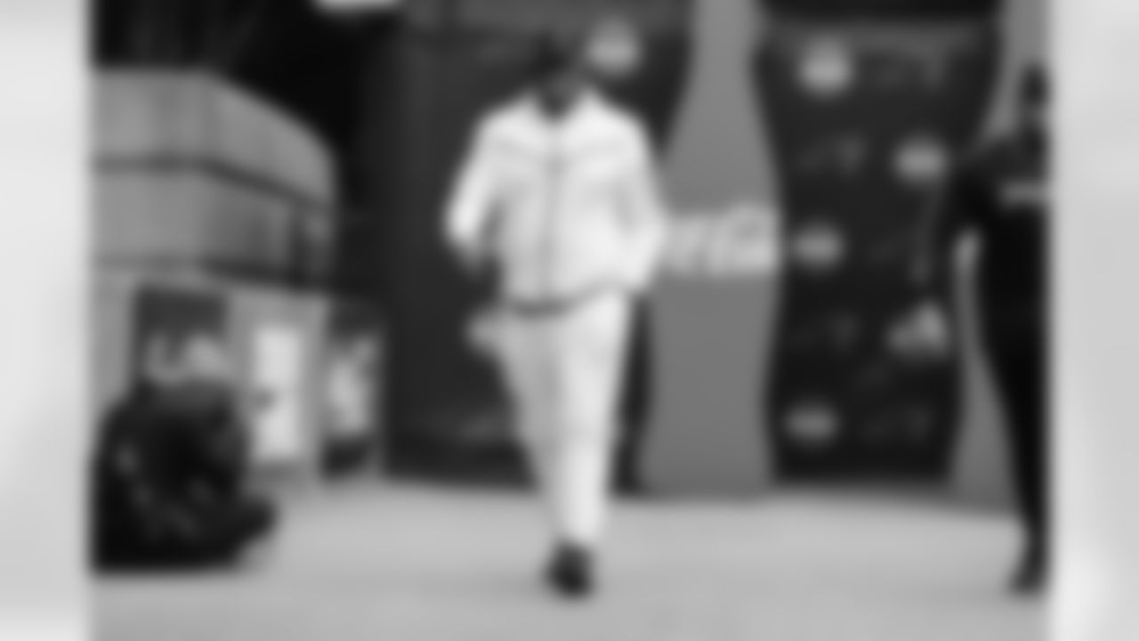 DT - Derrick Brown