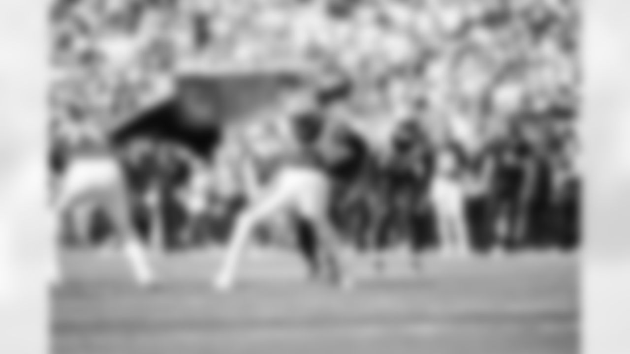 231001 Vikings Game Action_MD-054