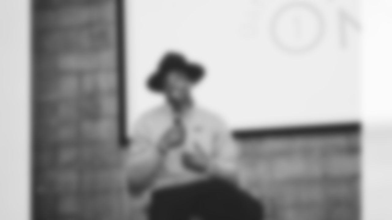 190312CamNewton_UnitedAs1_26