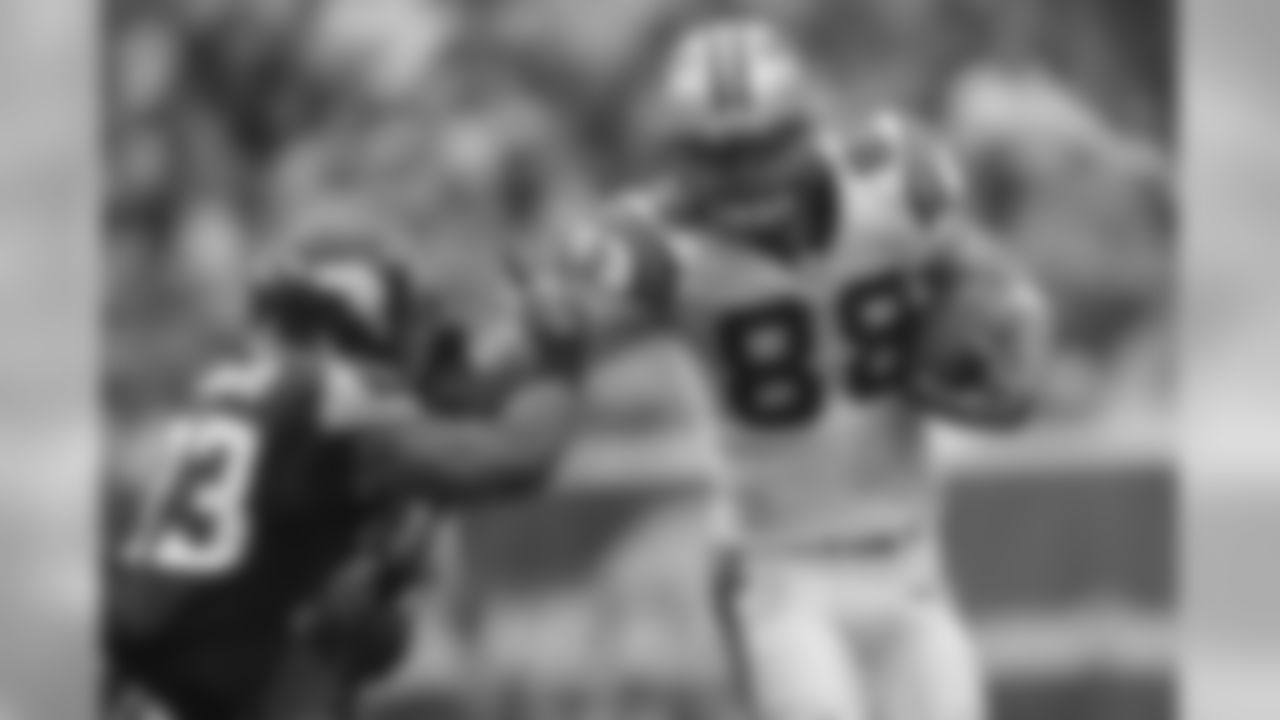 TE Greg Olsen
