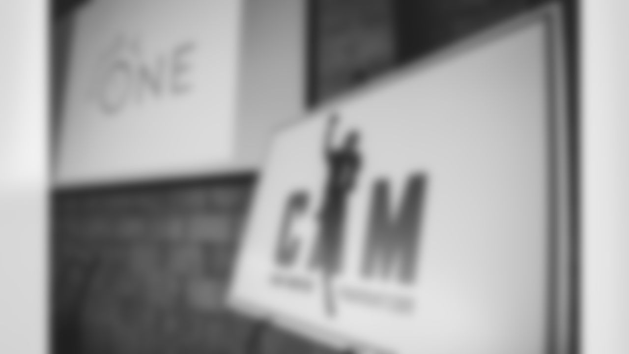 190312CamNewton_UnitedAs1_01