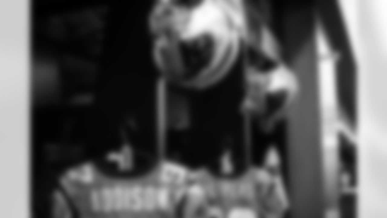 Wk8LockerRoom_13