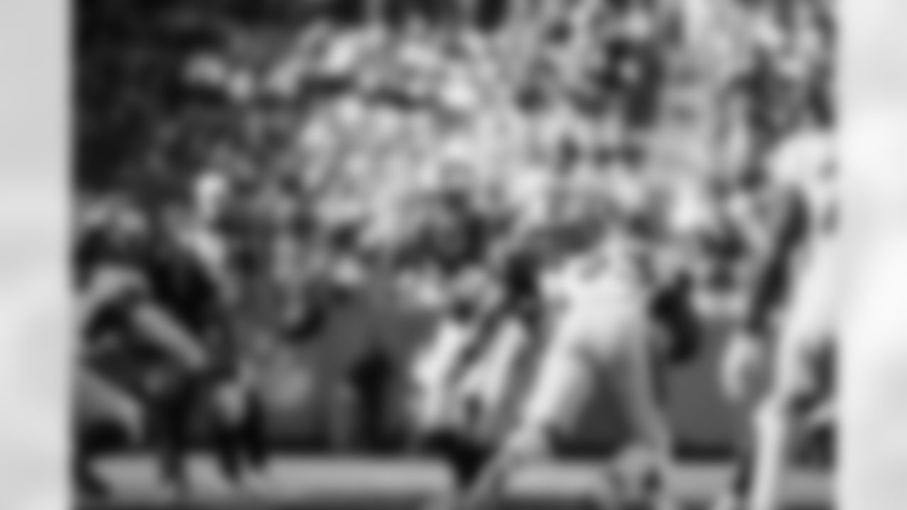 QB - 14 - Sam Darnold