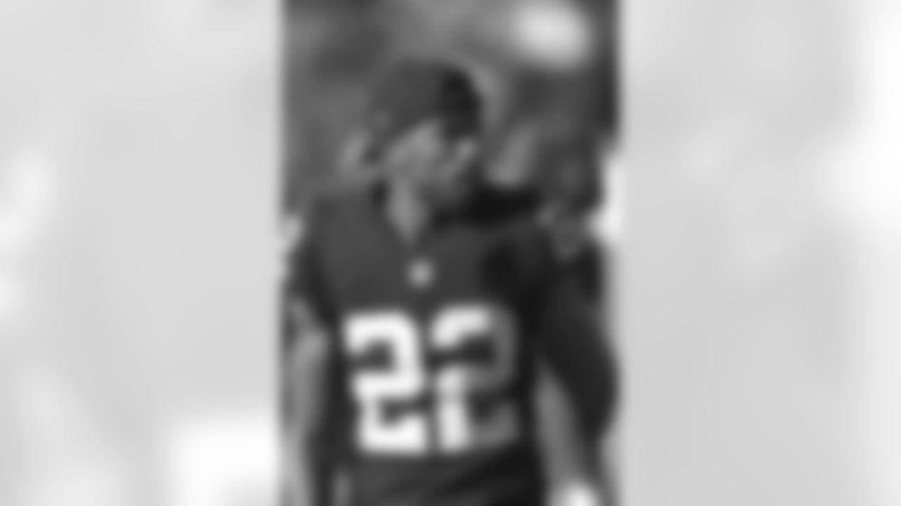Oakland Raiders defensive end Rashaan Melvin (22) looks up from the sideline with his helmet off during a NFL football game against the Kansas City Chiefs, Sunday, Dec. 2, 2018 in Oakland, Calif. The Chiefs won the game 40-33. (Paul Jasienski via AP)
