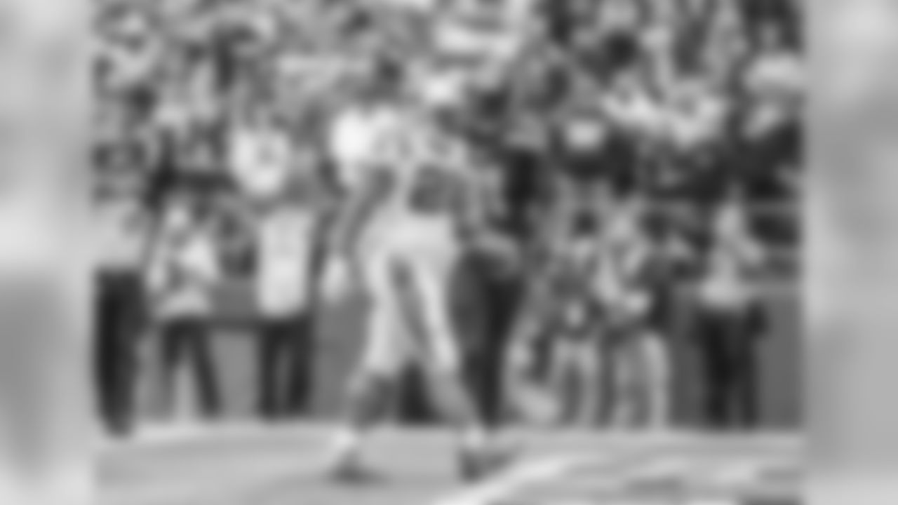 RB Jonathan Stewart