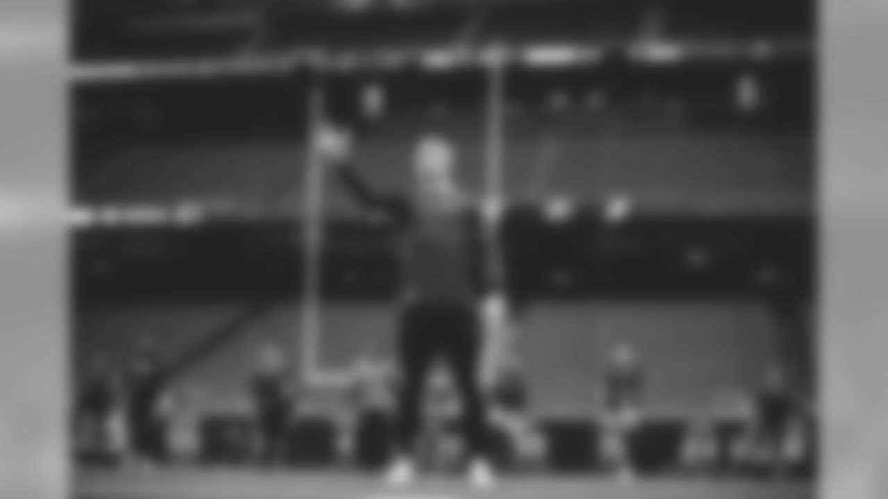 190929CARatHOU_526