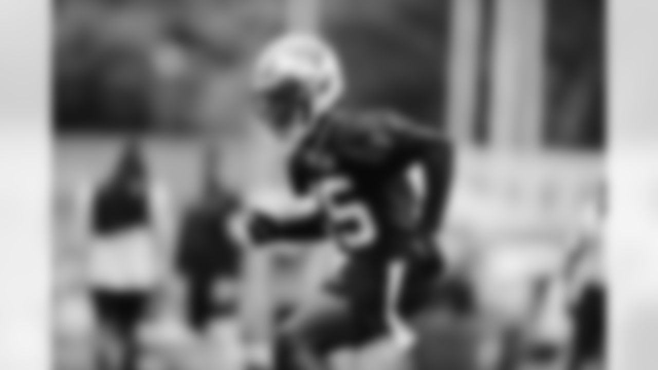 CB - 35 - Kalon Barnes