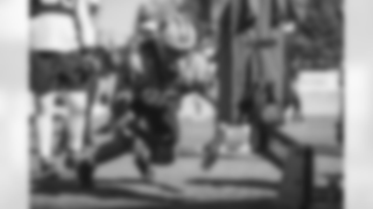 DX3_8170