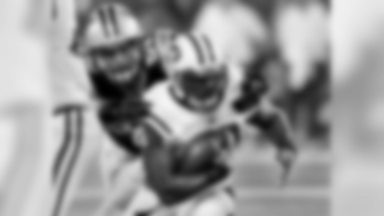 LB Luke Kuechly