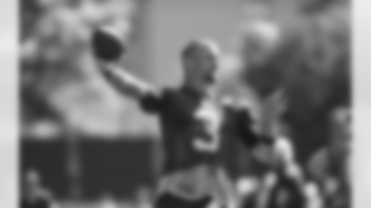 QB Derek Anderson