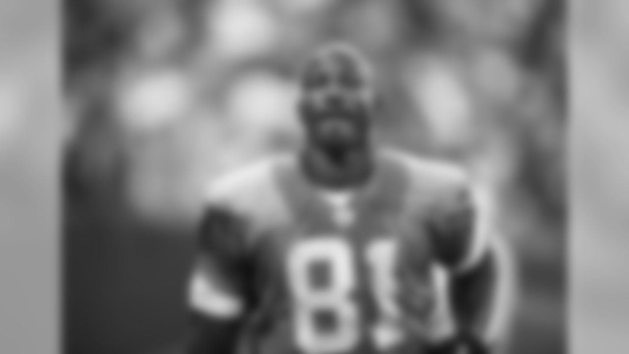 WR Jason Avant