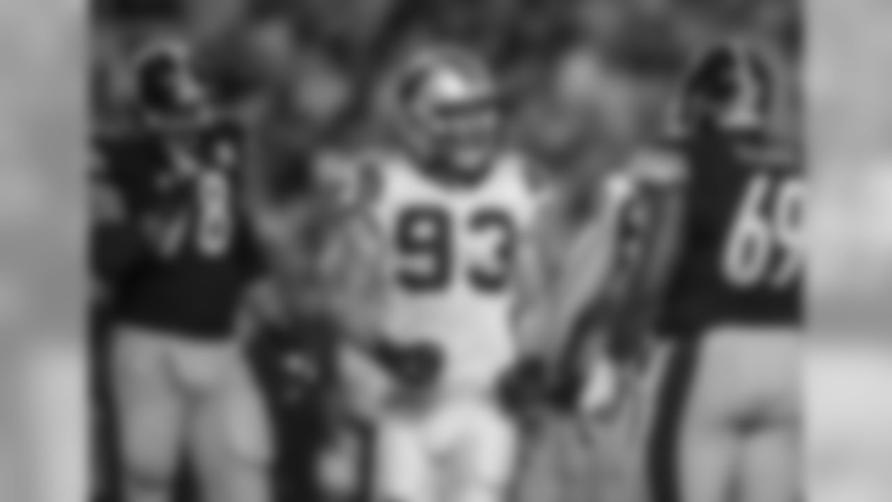 LB Jason Trusnik