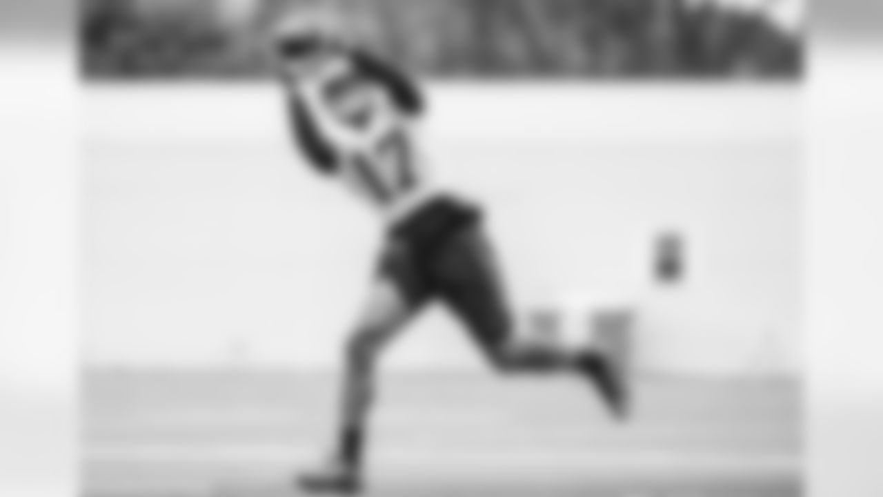 WR Devin Funchess