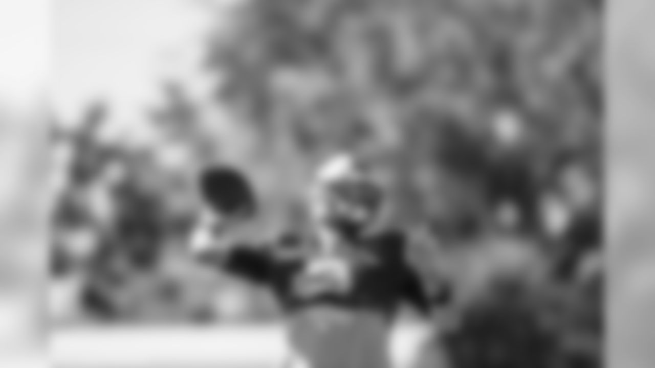 QB Derek Anderson