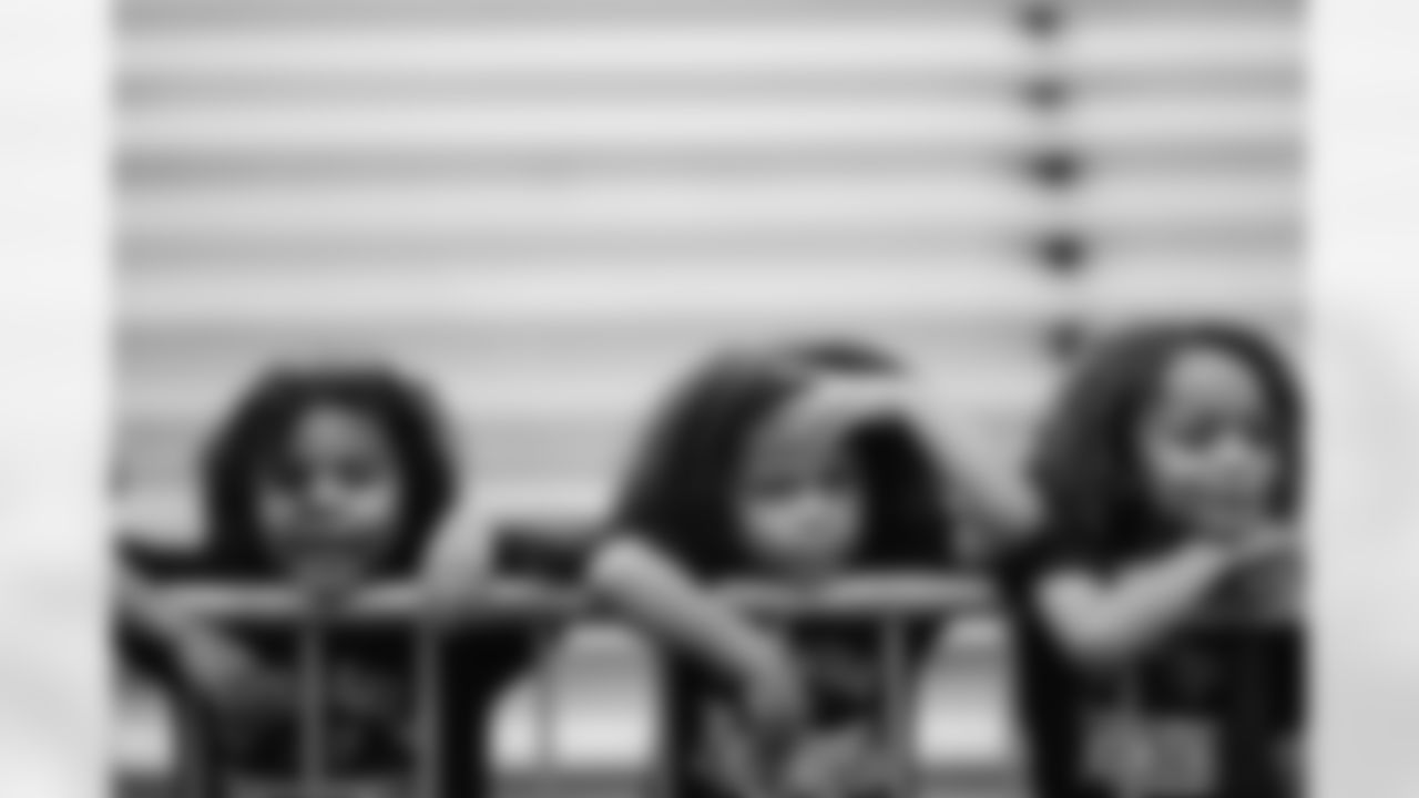 E_1D3_5582