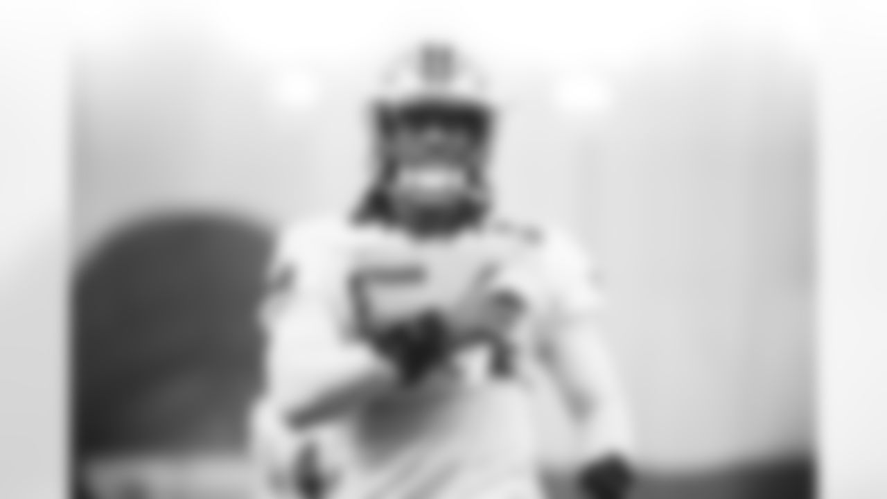 Shaq Thompson, 2020 Walter Payton Man of the Year nominee