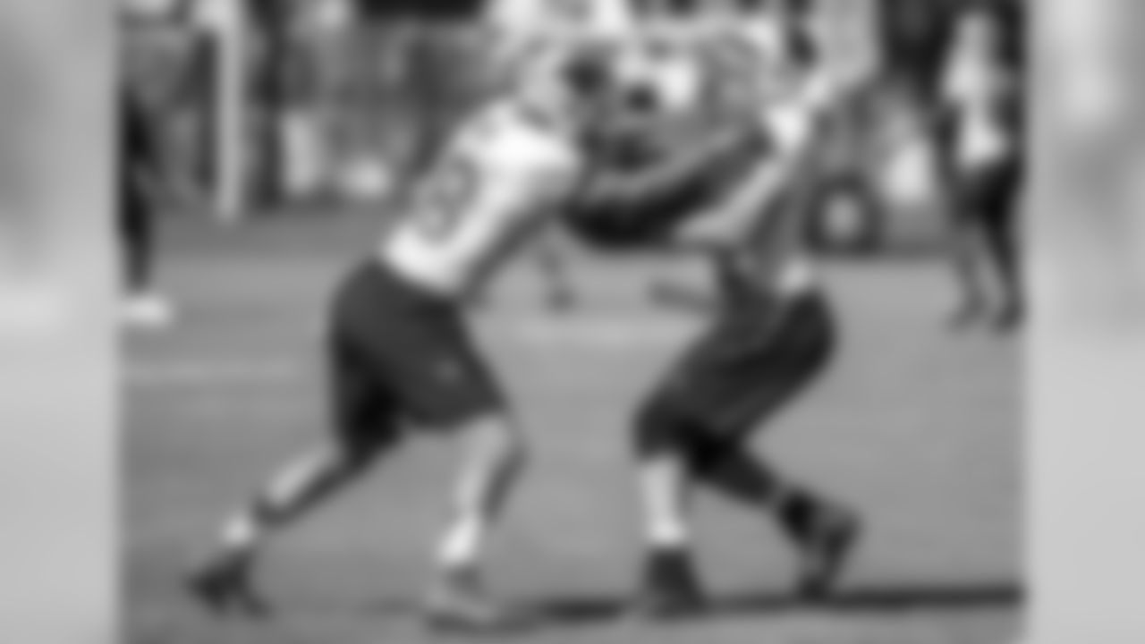 TEs Greg Olsen and Scott Simonson