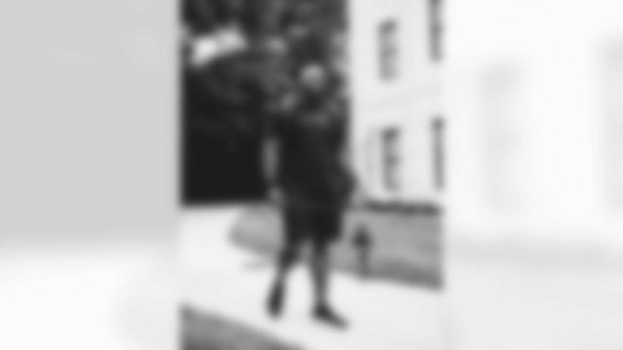 E_1D3_4925