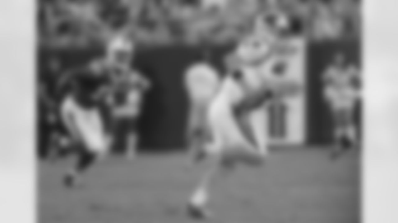 QB Derek Anderson