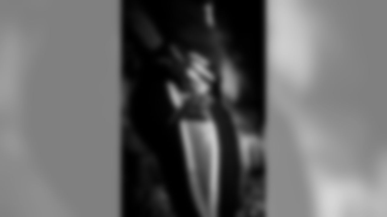 BlackUniforms_37