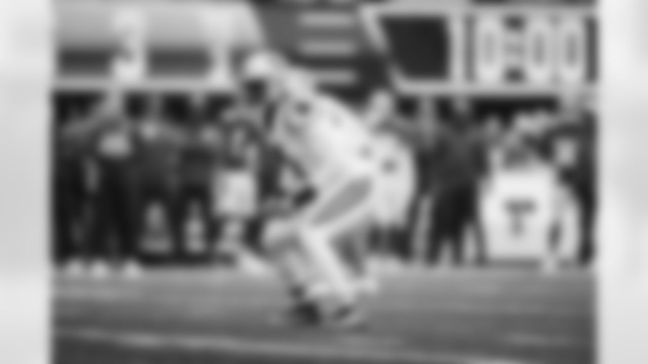 Jermaine Carter Jr.
