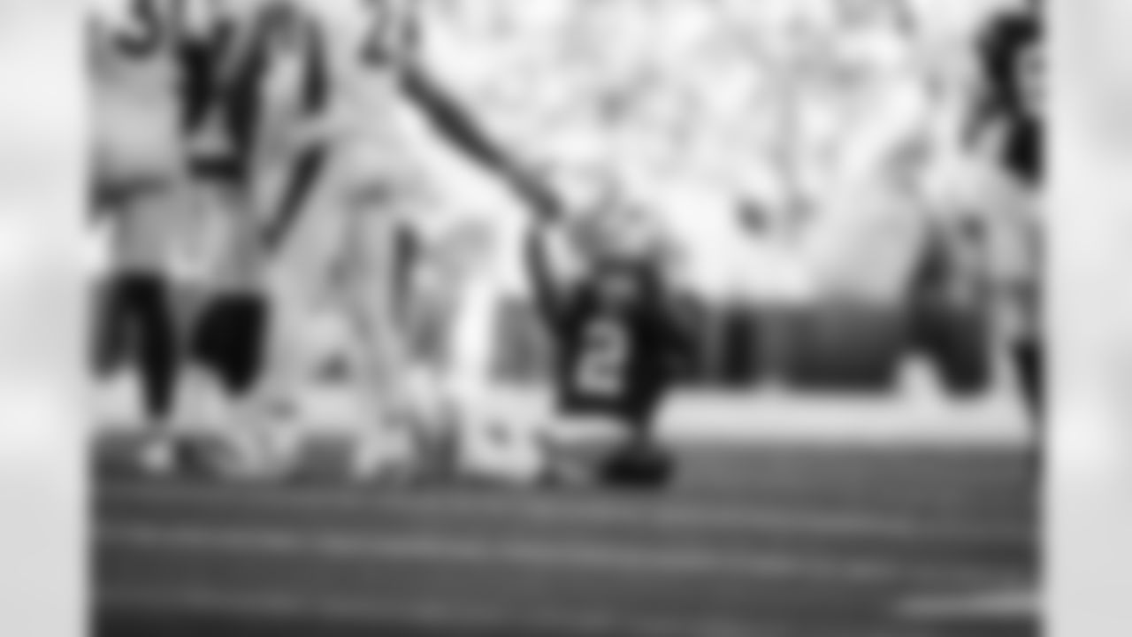 WR - 2 - D.J. Moore